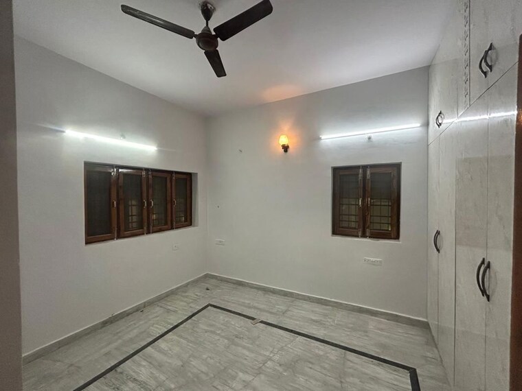 Room, vineet khand 6 3 Bedroom 2150 Sq.Ft. Independent House In Vineet Khand 6 Lucknow 10717222