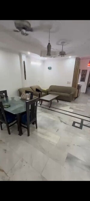 2 BHK Builder Floor For Rent in Lajpat Nagar