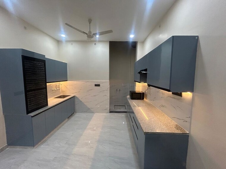 Kitchen, omaxe-hazratganj-residency 2.5 Bedroom 1250 Sq.Ft. Apartment In Gomti Nagar Lucknow 10717225