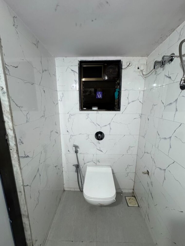 Bathroom, shivshankar-shivram-palladium 1 Bedroom 396 Sq.Ft. Apartment In Bhandup West Mumbai 10717227