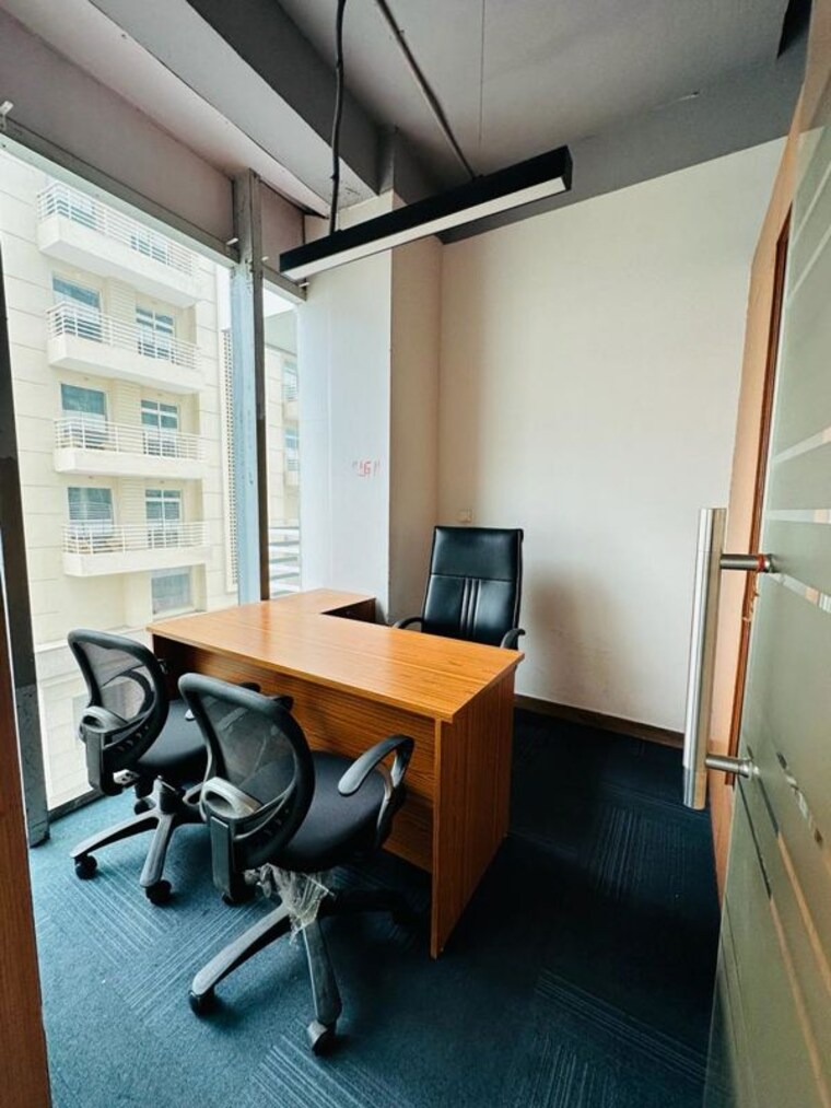 Team Area, assotech-business-cresterra Commercial Office Space 1030 Sq.Ft. In Sector 135 Noida 10717264