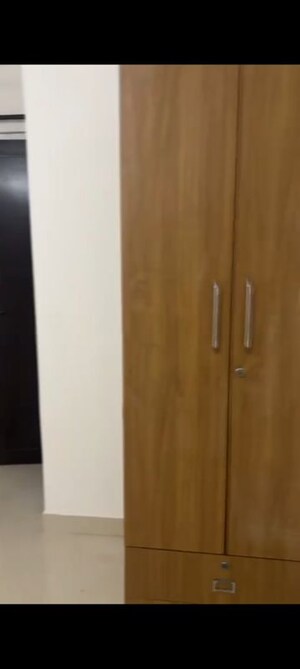 Furnished Amenities in Studio Apartment at Sector 16b Dwarka – for Rent