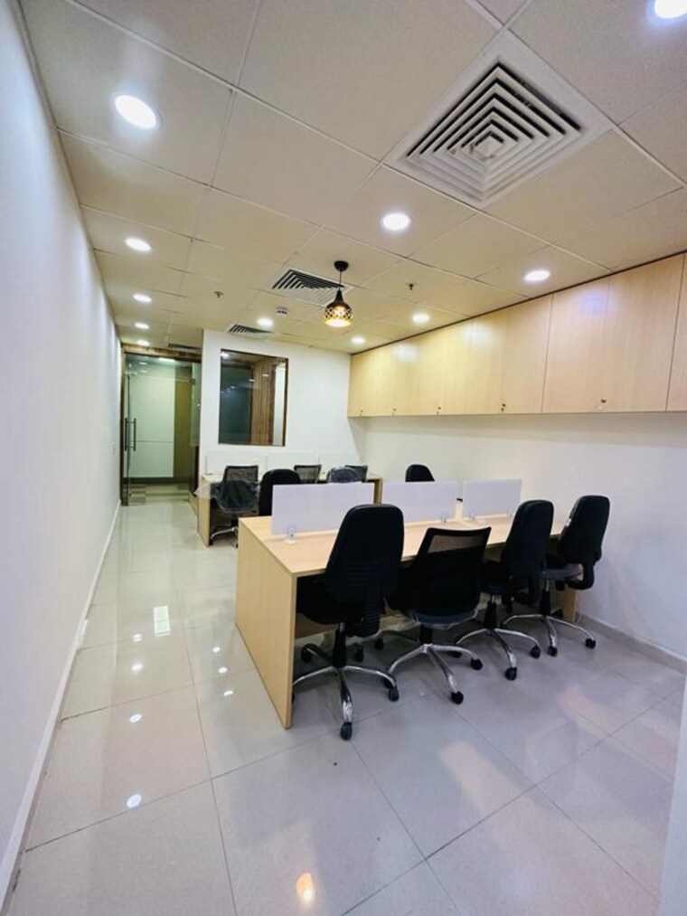 Team Area, assotech-business-cresterra Commercial Office Space 532 Sq.Ft. In Sector 135 Noida 10717277