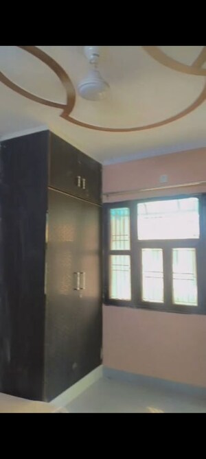 Room in 1 BHK Apartment at Sector 16b Dwarka – for Rent