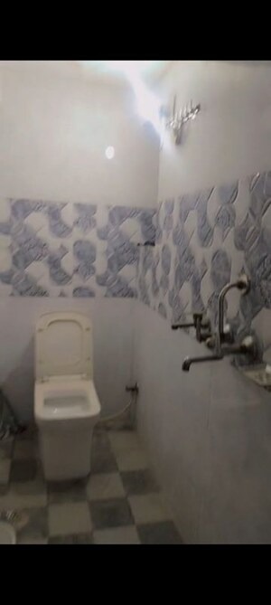 Bathroom in 1 BHK Apartment at Sector 16b Dwarka – for Rent