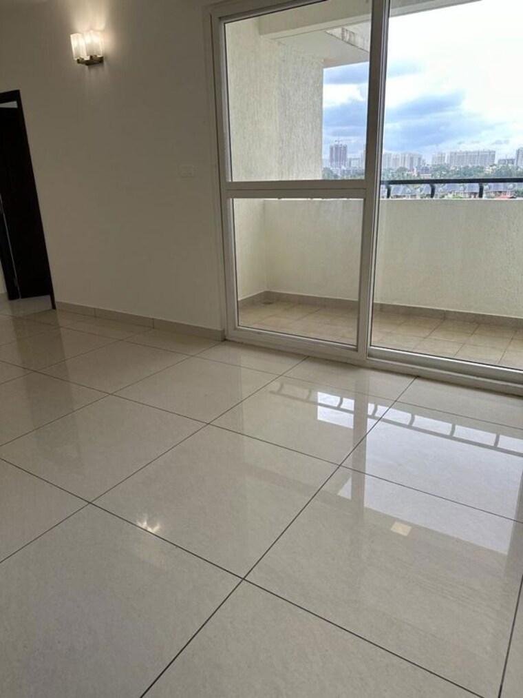Bathroom, prestige-lakeside-habitat 2 Bedroom 1216 Sq.Ft. Apartment In Varthur Bangalore 10717365