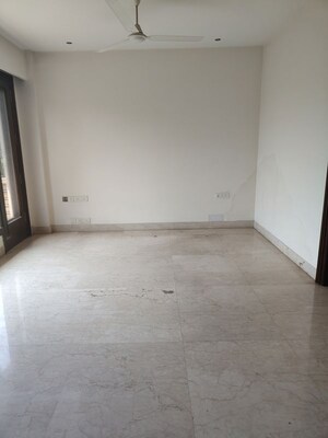 Room in 5 BHK Builder Floor at Greater Kailash – for Sale
