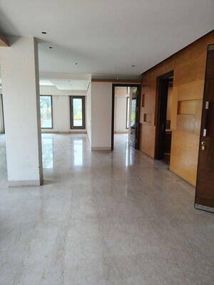 Room in 5 BHK Builder Floor at Greater Kailash – for Sale