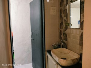 Bathroom in 2.5 BHK Apartment at Giridhar Nagar – for Rent
