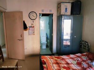 Bedroom in 2.5 BHK Apartment at Giridhar Nagar – for Rent