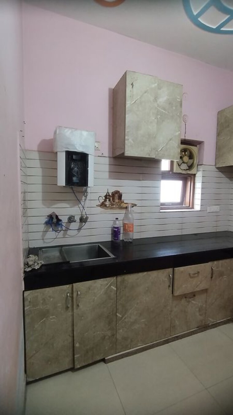 Kitchen, ews-flats 1 Bedroom 650 Sq.Ft. Builder Floor In Sector 47 Gurgaon 10717409