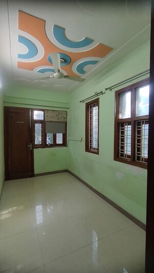 Room in 1 BHK Builder Floor at EWS Flats, Sector 47 – for Rent