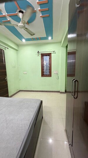 Bathroom in 1 BHK Builder Floor at EWS Flats, Sector 47 – for Rent