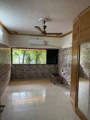 Bedroom in 2 BHK Apartment at Sea Breeze CHS Versova, Versova – for Rent