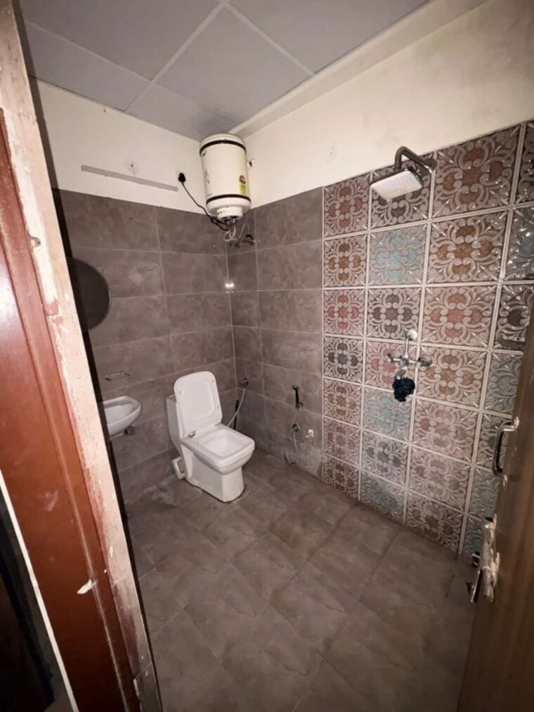 Bathroom, redwood-orion 2 Bedroom 1000 Sq.Ft. Apartment In Jagatpura Jaipur 10717419
