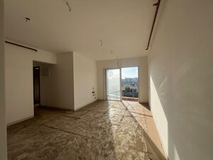 Room in 2 BHK Apartment at Tridhaatu Aum, Chembur – for Rent