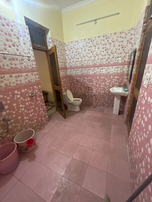 Bathroom in 3 BHK Independent House at Balliwala – for Rent