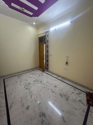 Room in 3 BHK Independent House at Balliwala – for Rent