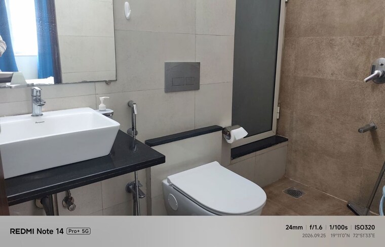 Bathroom, omkar-signet 1 Bedroom 333 Sq.Ft. Apartment In Malad East Mumbai 10717440