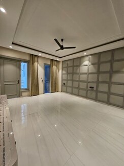 4 BHK Builder Floor For Sale in Green Fields Colony