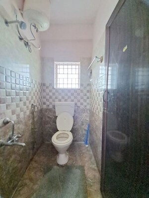 Bathroom in 1 BHK Apartment at Btm Layout 1 – for Rent