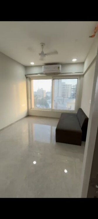 3 BHK 1000 Sq.Ft. Apartment in Parijat CHS Andheri West