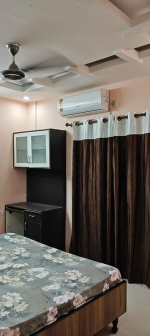 Room in 4 BHK Apartment at Manikonda – for Rent