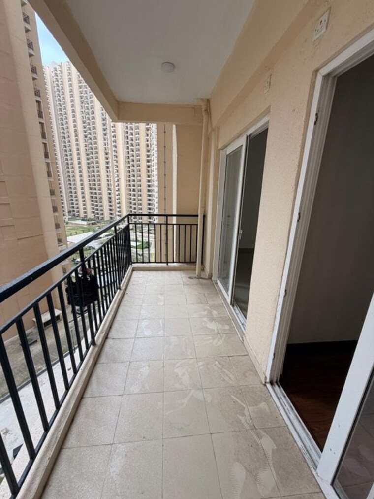 Balcony, sector 16c greater noida 3 Bedroom 1235 Sq.Ft. Apartment In Sector 16c Greater Noida Greater Noida 10715649