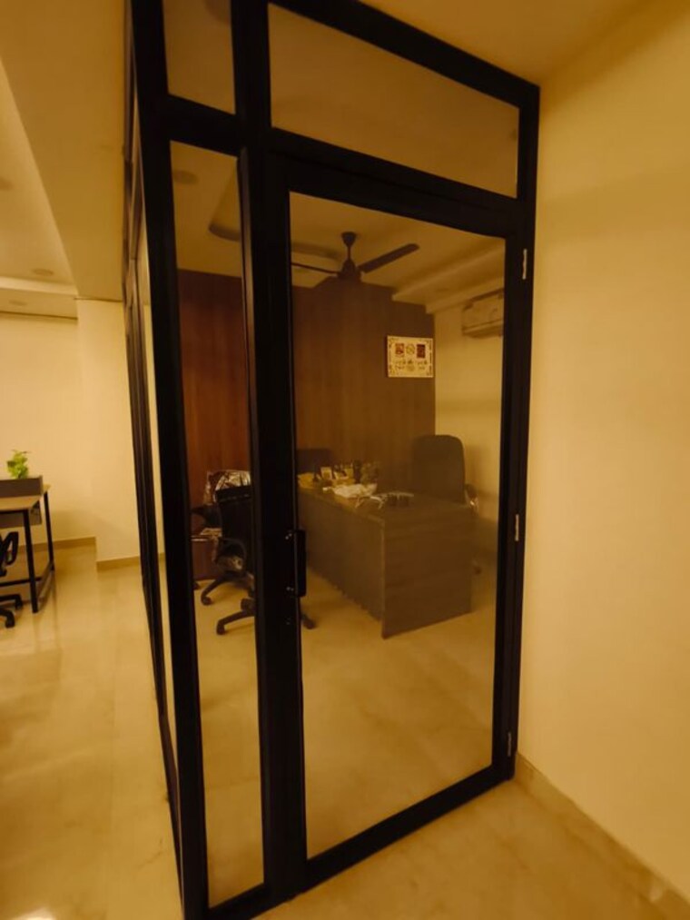 Room, dwarka mor Commercial Office Space 1200 Sq.Ft. In Dwarka Mor Delhi 10713599