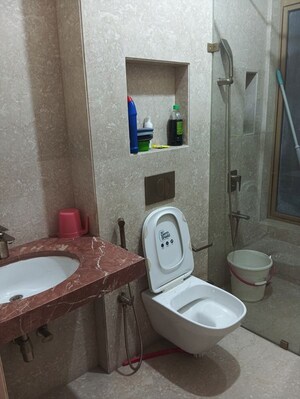 Bathroom in 5 BHK Apartment at Godrej RKS, Chembur – for Rent