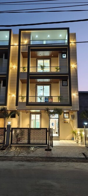 5 BHK Villa For Sale in Sector 21