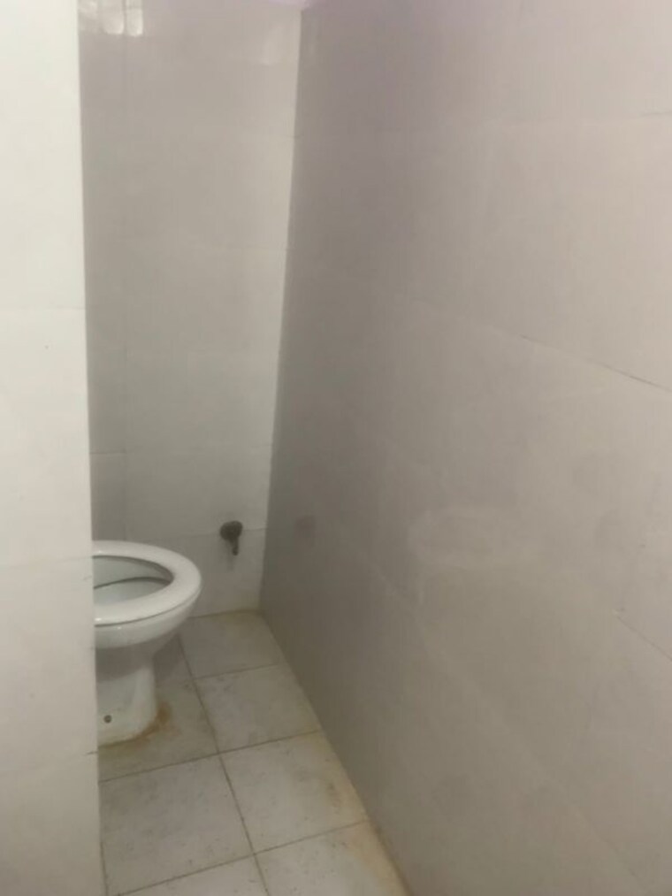 Room, sarita vihar 1 Bedroom 450 Sq.Ft. Independent House In Sarita Vihar Delhi 10717575