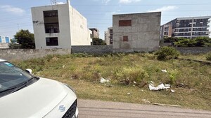  Plot For Sale in Narayan Vihar