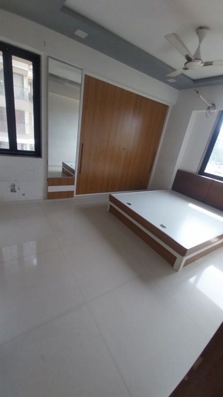 Room, shri-brahmani-vishakha-olivia 3 Bedroom 1800 Sq.Ft. Apartment In Tragad Ahmedabad 10701361