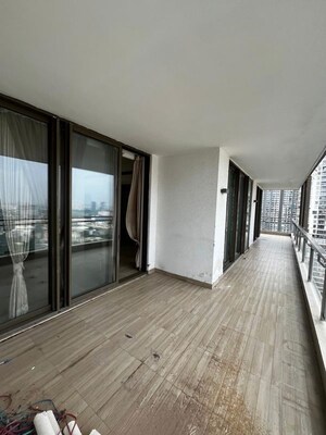 Bedroom in 4 BHK Apartment at M3M Golf Estate, Sector 65 – for Rent
