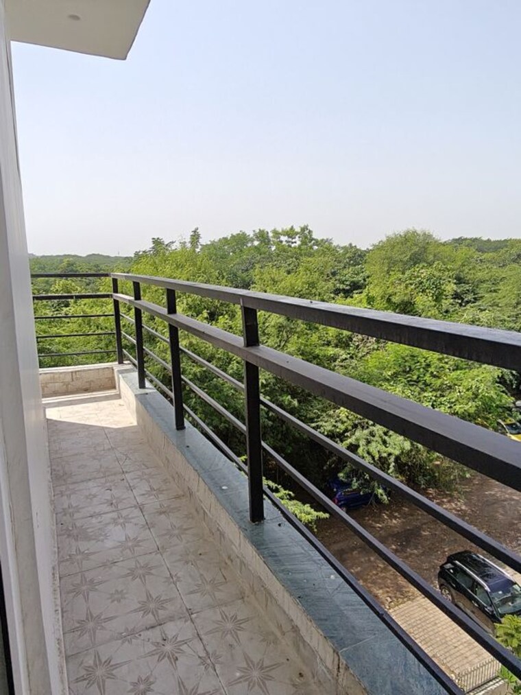 Balcony, vasant vihar 3 Bedroom 1800 Sq.Ft. Apartment In Vasant Vihar Delhi 10717746