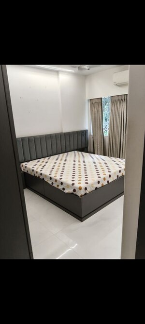 Bedroom in 3 BHK Apartment at Nivant Apartment Vile Parle, Vile Parle West – for Rent