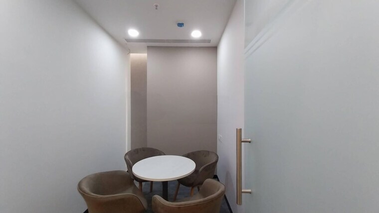 Team Area, koregaon park Commercial Office Space 2100 Sq.Ft. In Koregaon Park Pune 10717786