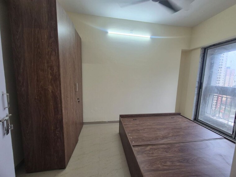 Room, parel 1 Bedroom 320 Sq.Ft. Apartment In Parel Mumbai 10717785