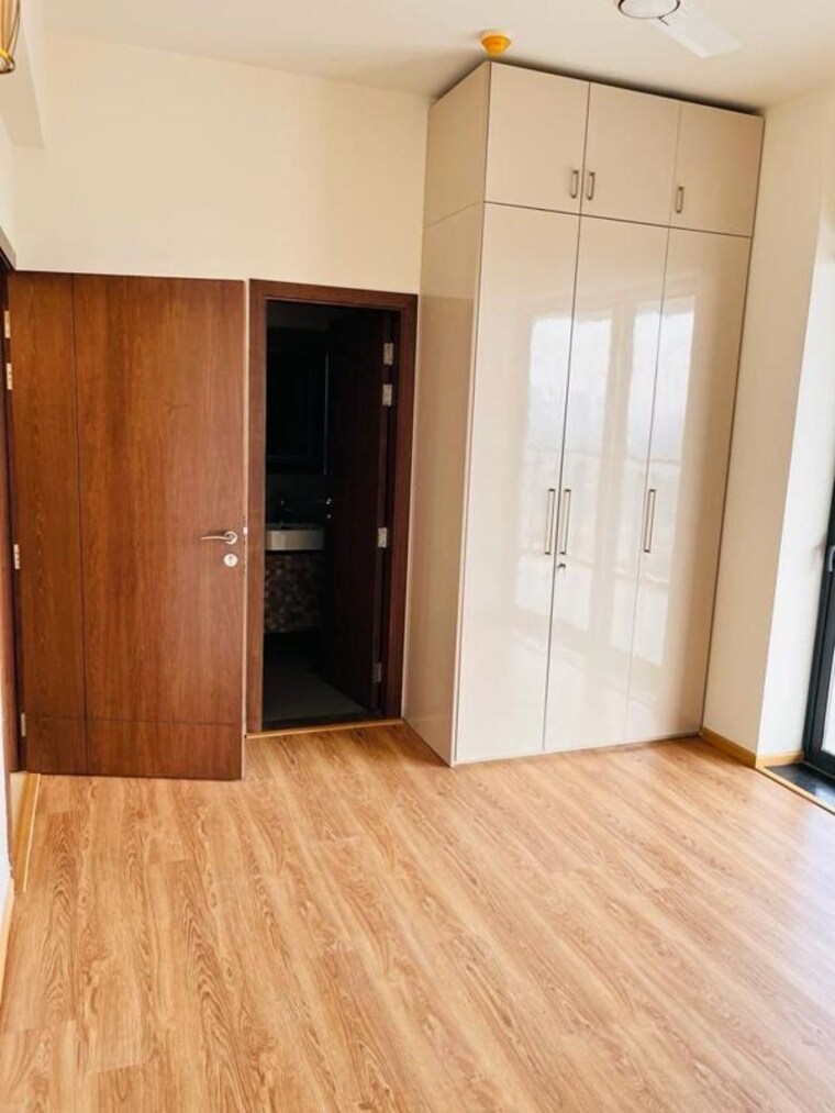 Room, m3m-golf-estate 2 Bedroom 2200 Sq.Ft. Apartment In Sector 65 Gurgaon 10717789