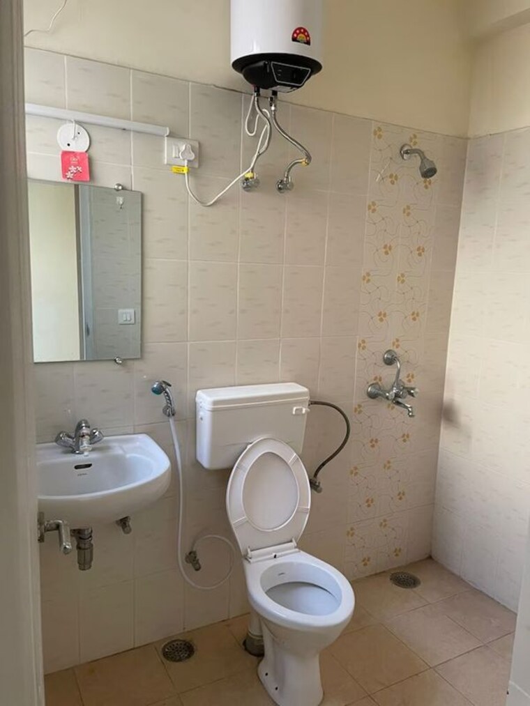 Bathroom, shree-vardhman-mantra 2 Bedroom 800 Sq.Ft. Apartment In Sector 67 Gurgaon 10717617