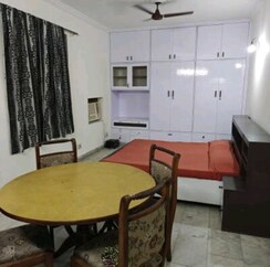 1 BHK +Builder Floor For Rent in Sector 36