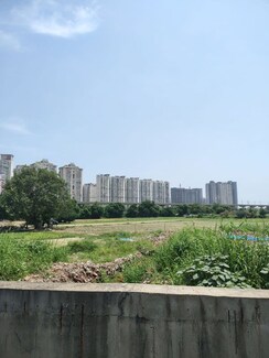 Plot For Sale in Sector 49