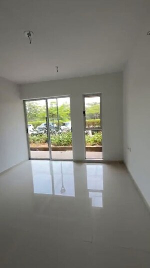 Room in 2 BHK Apartment at Lodha Upper Thane, Anjur – for Sale