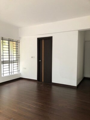 Room in 4 BHK Apartment at Indraprastha Ruhe, Whitefield Road – for Sale