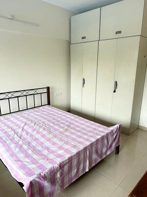 Bedroom in 2 BHK Apartment at Zinnia CHS, Powai – for Rent