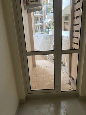 Room in 3 BHK Apartment at Bestech Park View Altura, Sector 79 – for Rent