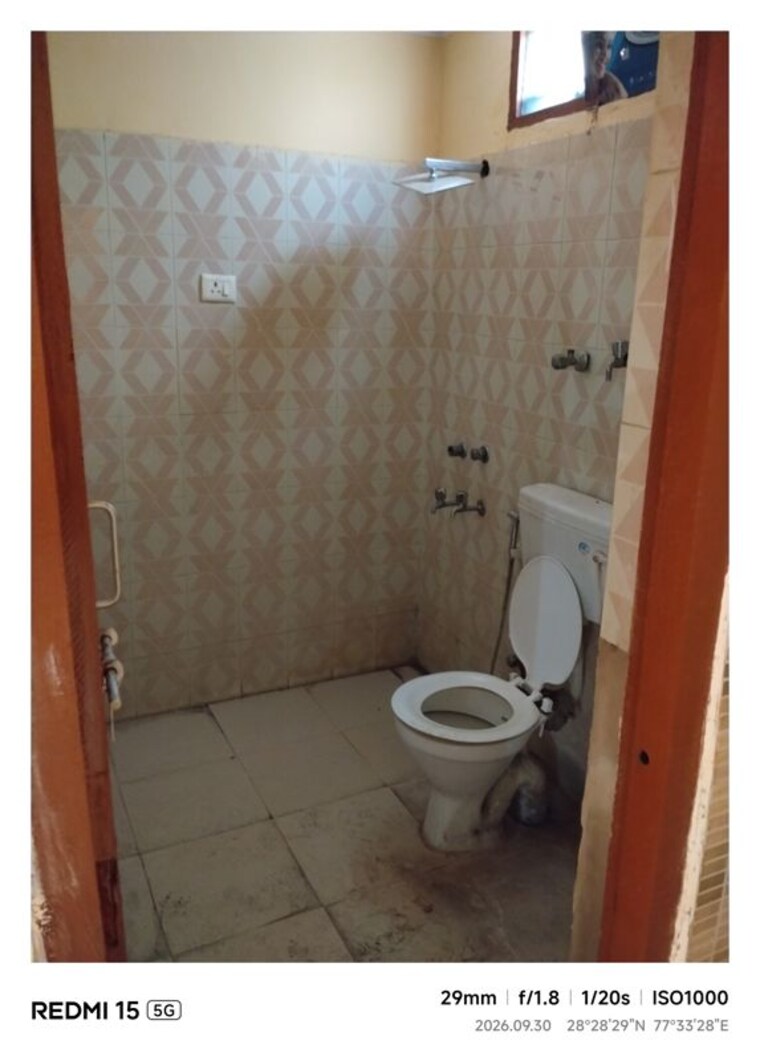 Bathroom, omicron iii greater noida 2 Bedroom 102 Sq.Yd. Builder Floor In Omicron Iii Greater Noida Greater Noida 10717880