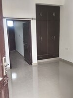 1 BHK +  600 Sq.Ft. Independent House in RWA Apartments Sector 71