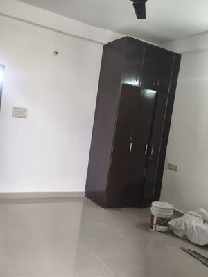 Room in 1 BHK Independent House at RWA Apartments Sector 71, Sector 71 – for Rent
